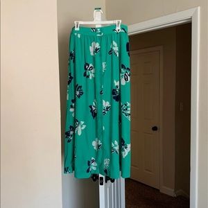 Banana Republic Maxi skirt!!!   Size 12 Large